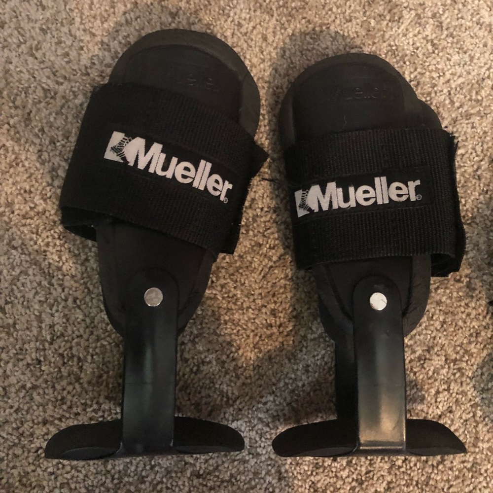 Mueller Ankle Braces